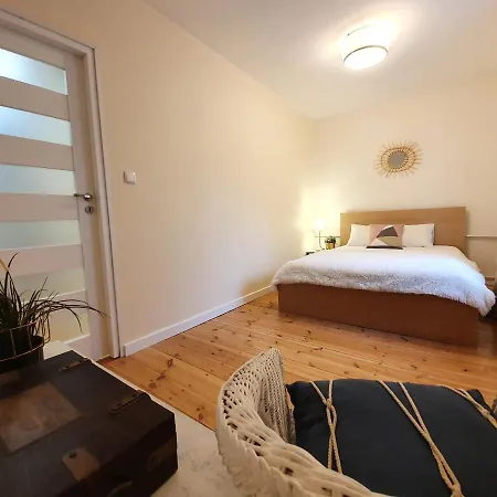 Apartmán Apartament Z Parkingiem W Centrum - 23 Marca 5 *